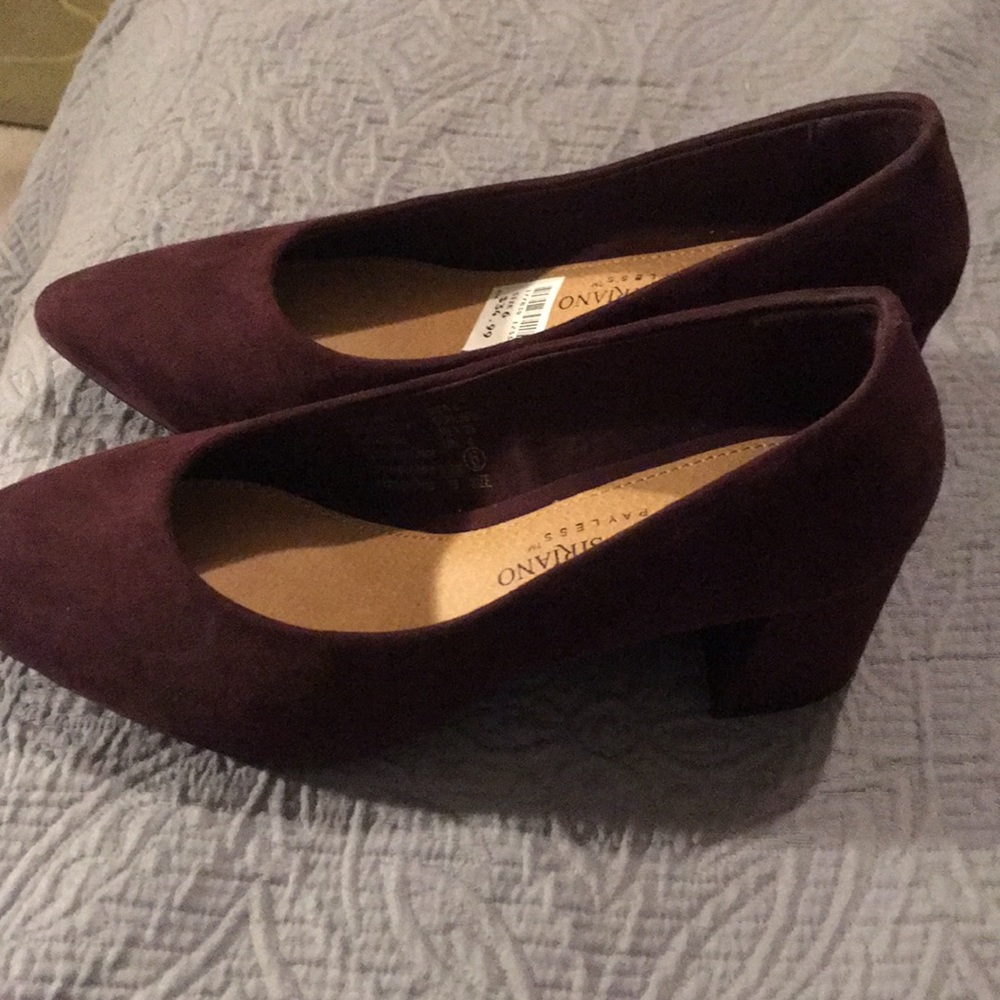 Shoe - Picture 5 of 7
